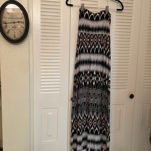 Black white and tan maxi skirt